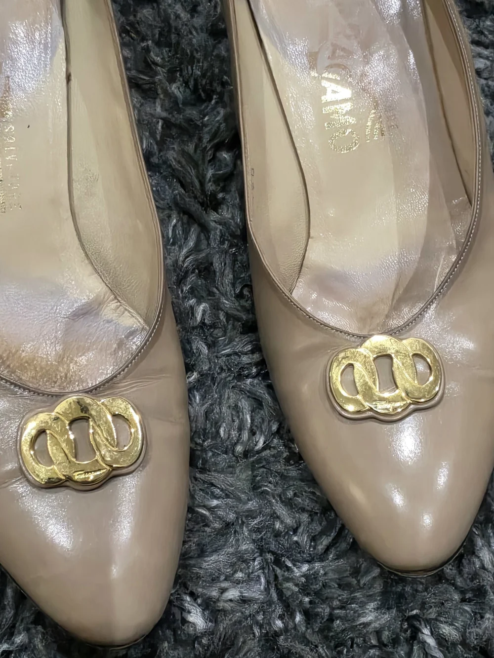 Salvatore Ferragamo Classic Women's Taupe Leather Pumps with Gold  Accent 7.5B